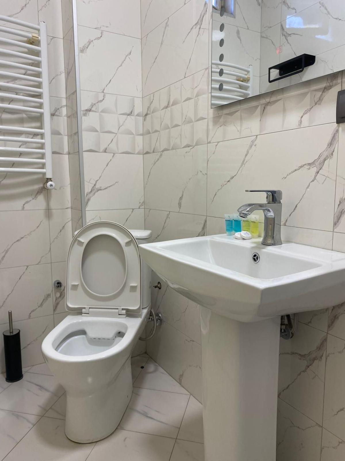 Boutique Hotel Raqwine Tbilisi Exteriör bild